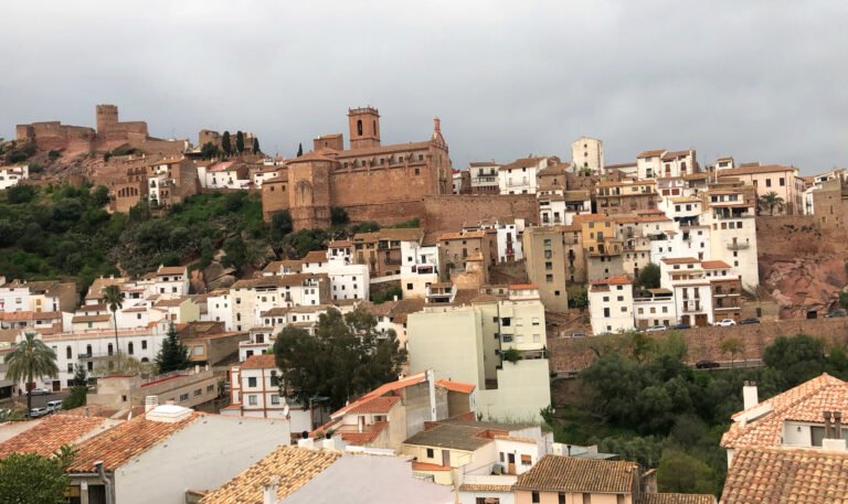 Qué ver y qué hacer en Vilafamés: arte, historia y vistas que te dejarán sin aliento