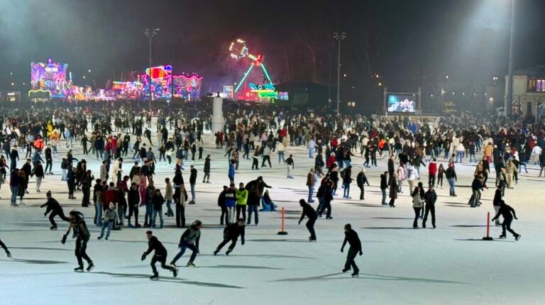 La pista de hielo de Budapest que parece un cuento de invierno